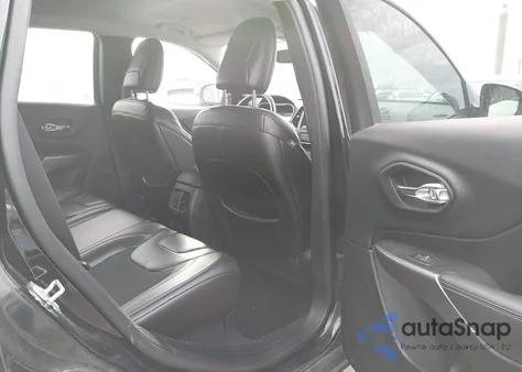 2019 Jeep Cherokee Latitude Plus 4X4 z USA, uszkodzony, nr VIN 1C4PJMLNXKD213947